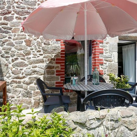 La Quinardais - Charmante Maison Avec Terrasse Saint-Samson-sur-Rance Extérieur photo